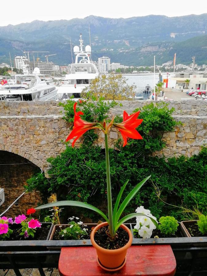 Guesthouse Bogdanovic Будва Екстериор снимка